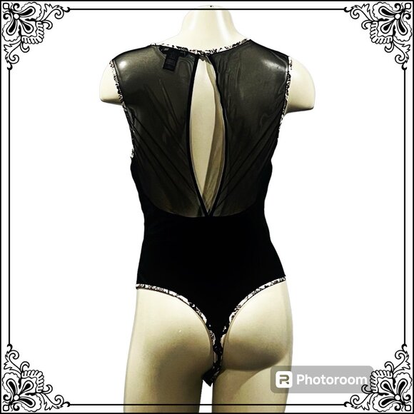 VICTORIA'S SECRET Mesh and Velour Sleeveless Bodysuit - Size M / NWOT - Picture 2 of 8